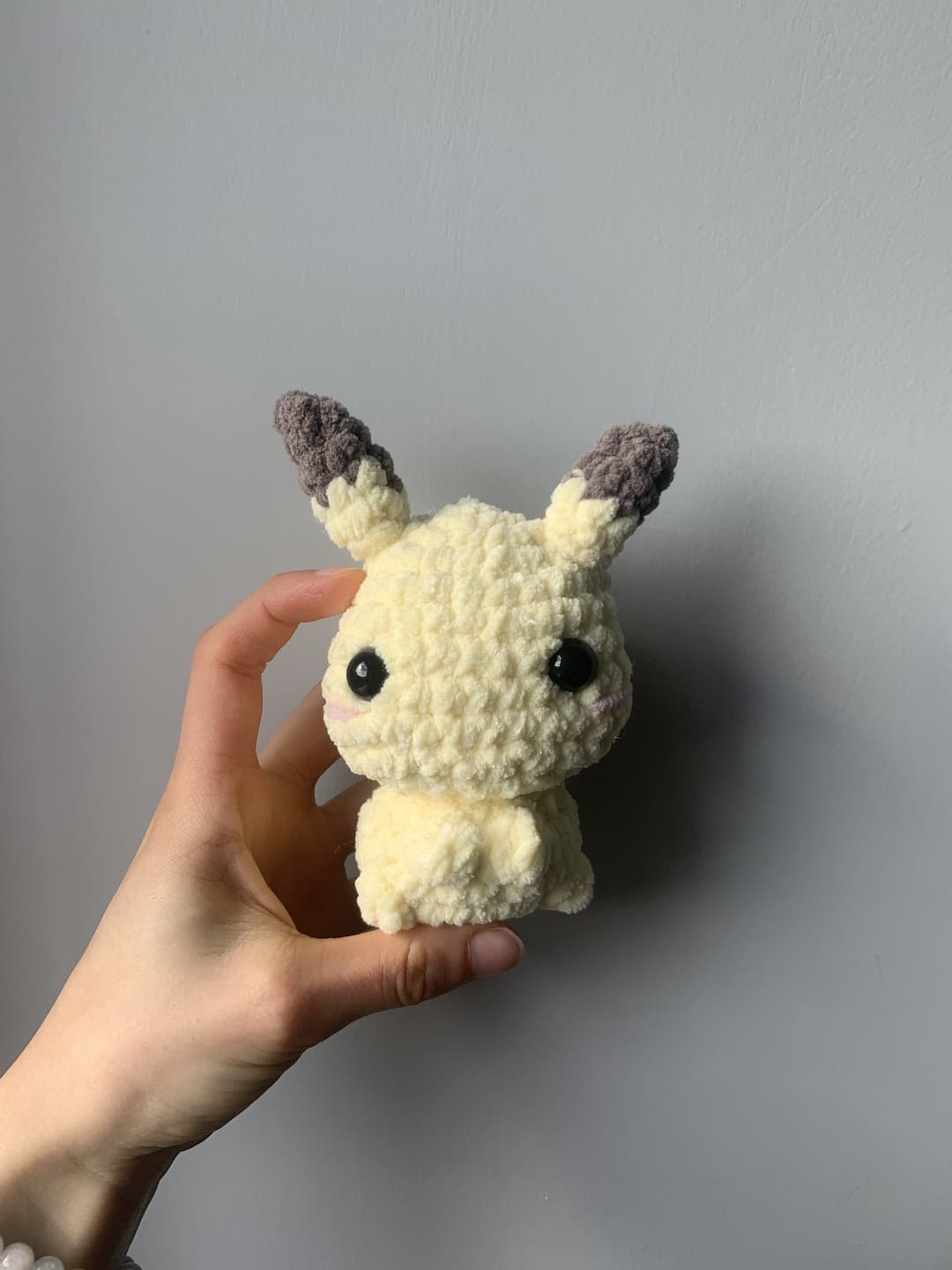 Image 2 de la variante Pikachu jaune 